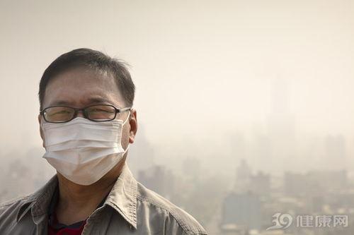美国医生爆料没口罩视频,无口罩医疗现状令人堪忧  第3张